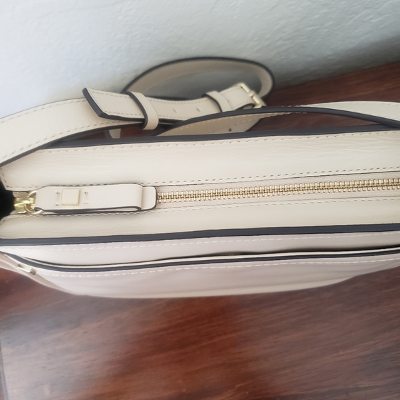 COLE HAAN LEATHER CROSSBODY BAG - Picture 4 of 7